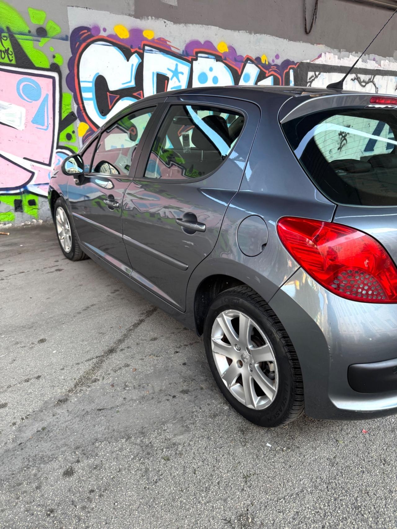 Peugeot 207 1.6 HDi 110CV 5p. XS