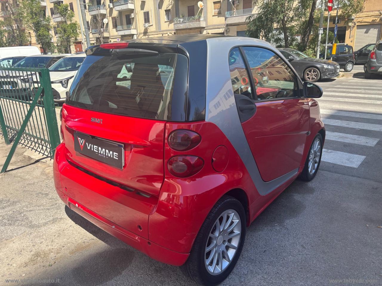 SMART fortwo 1000 52 kW coupé limited one