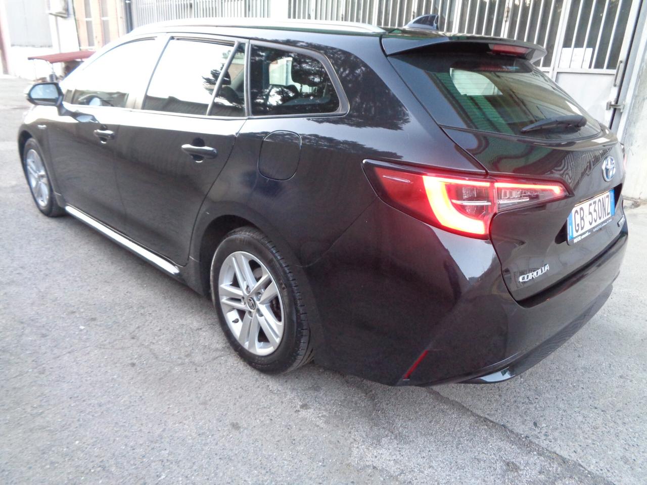 Toyota Corolla Touring Sports 1.8 Hybrid Business