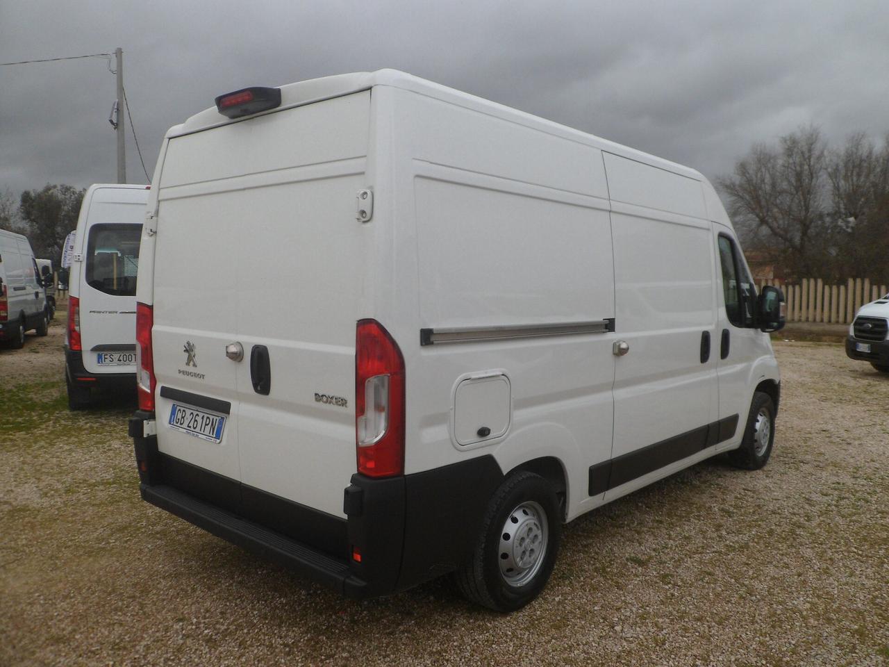 Fiat Ducato furgone medio alto attrezzato