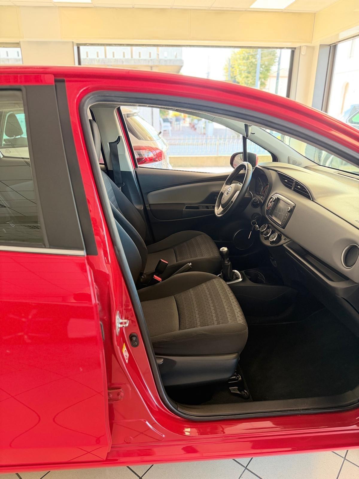 Toyota Yaris 1.0 5 porte Active