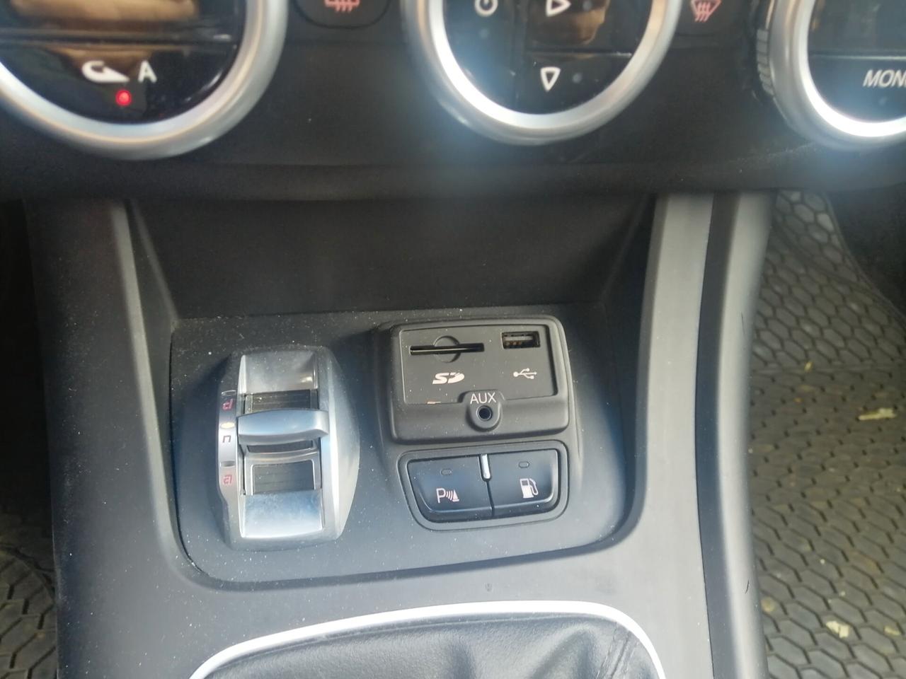 Alfa Romeo Giulietta 1.4 Turbo 120 CV GPL Super