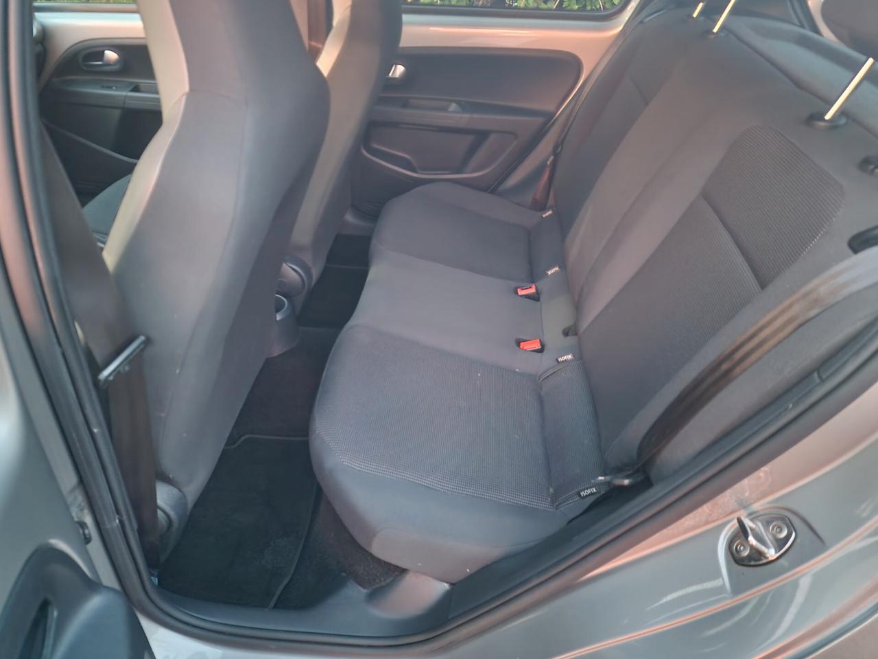 Volkswagen Up 1.0 75cv ASG