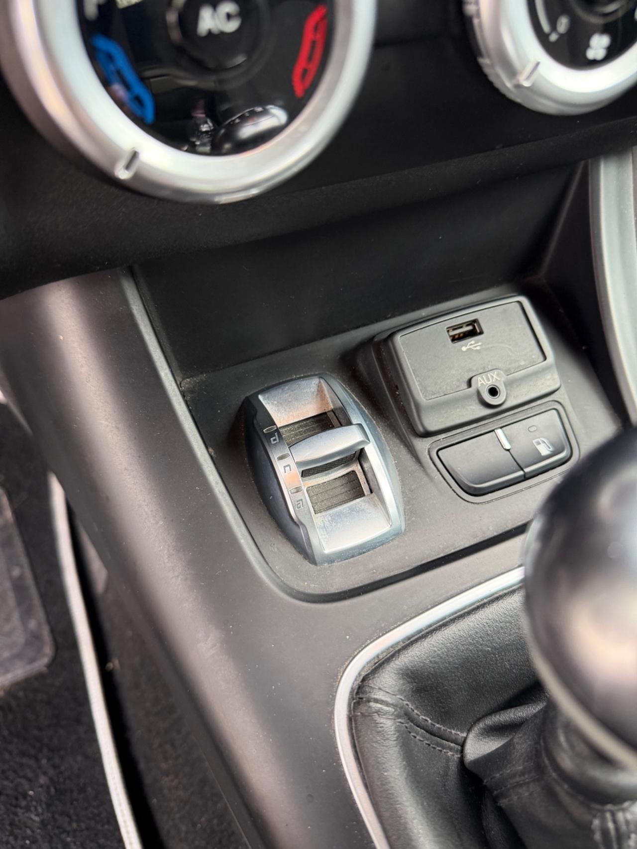 Alfa Romeo Giulietta 1.4 Turbo 120 CV GPL Distinctive