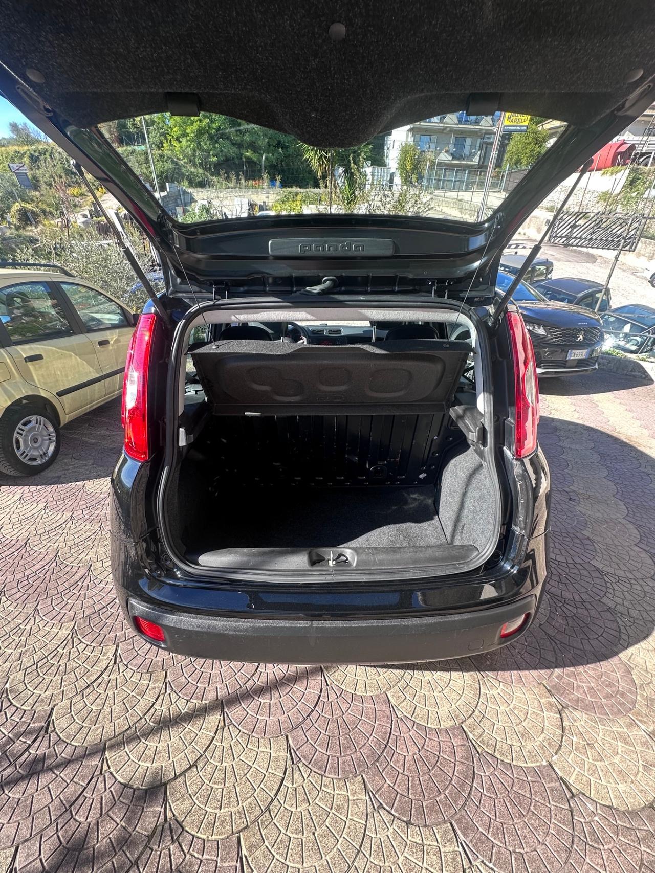 Fiat Panda 1.2 Connected by Wind