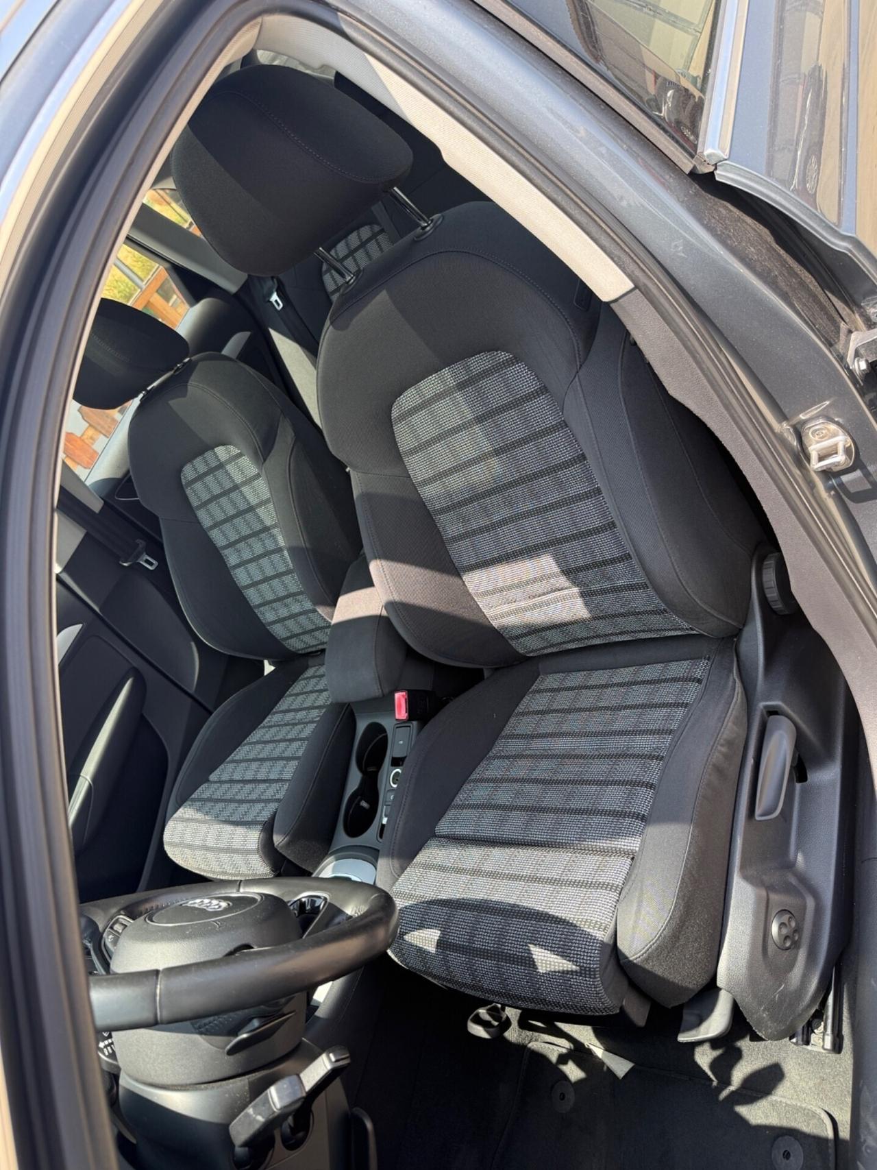 Audi Q3 2.0 TDI 150 CV quattro Sport TETTO APRIBIL