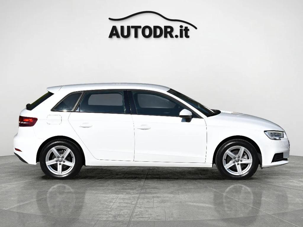 Audi A3 Sportback 30 1.5 G-Tron 131cv S-Tronic solo 3000 km!!