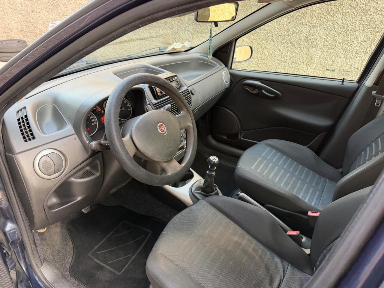 FIAT PUNTO 1.2 BENZINA EURO4 CLIMA FUNZIONATE