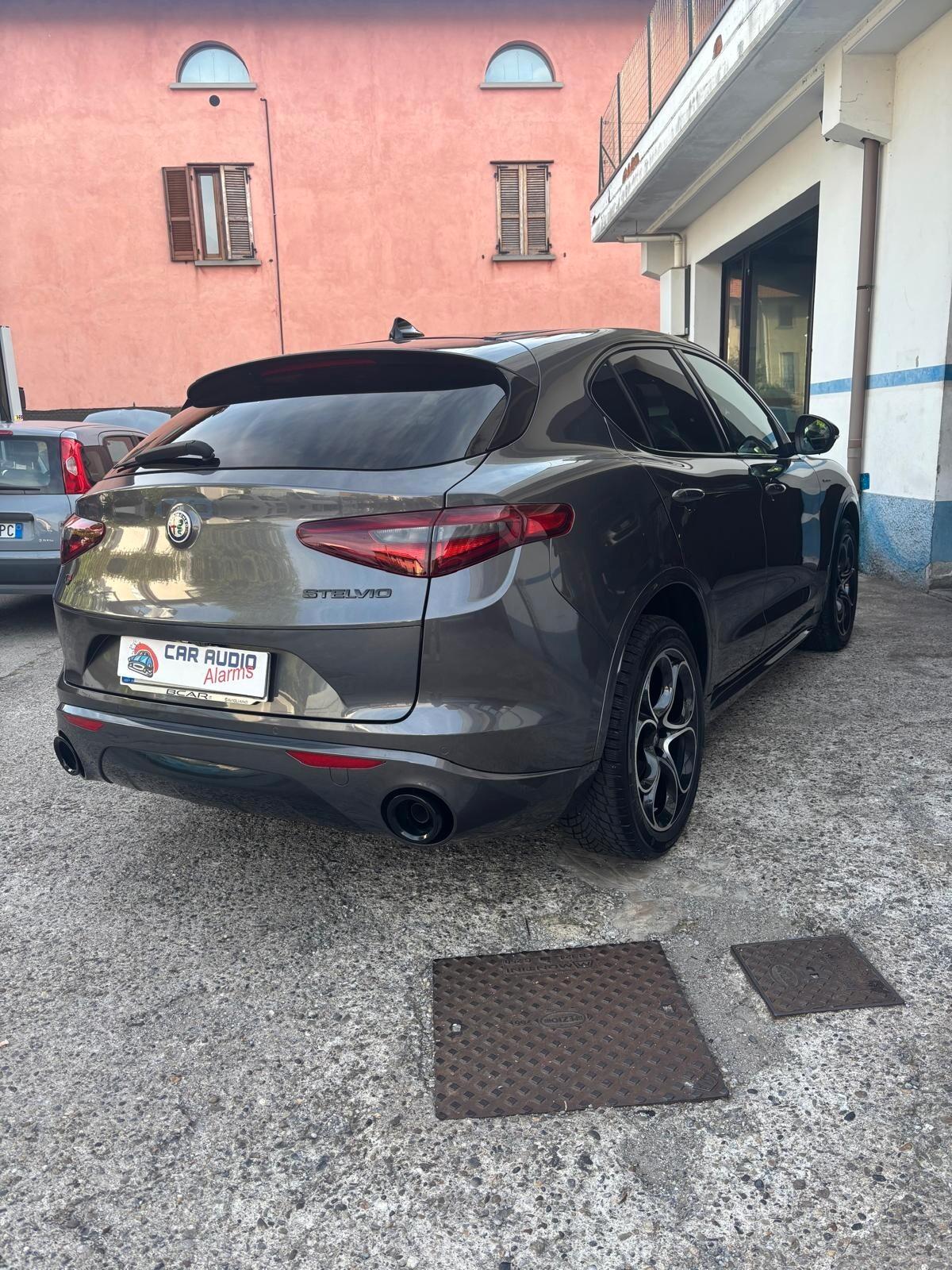 Alfa Romeo Stelvio 2.2 Turbodiesel 210 CV AT8 Q4 Veloce
