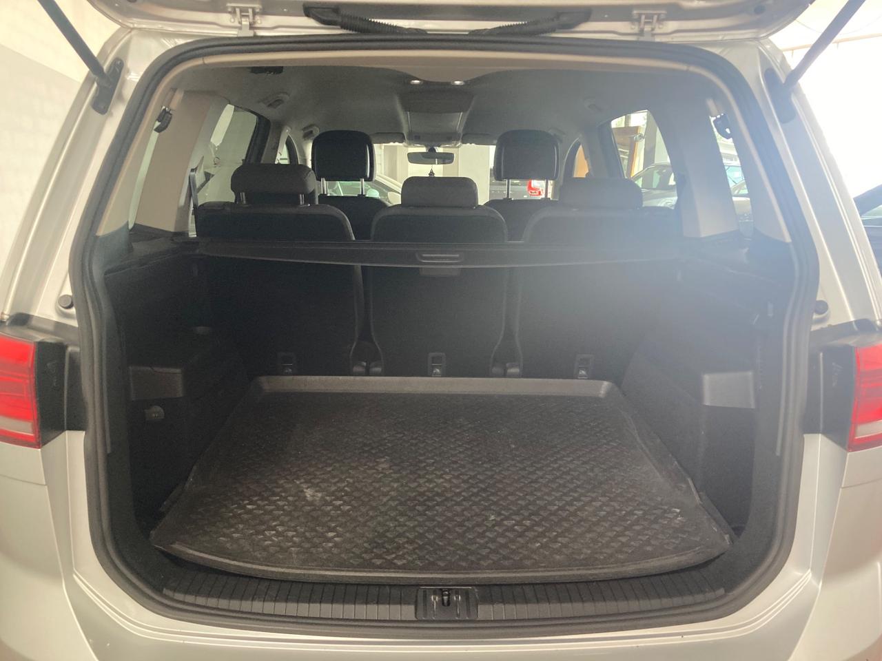 Volkswagen Touran 2.0 TDI 150 CV SCR DSG Executive BlueMotion Tech.