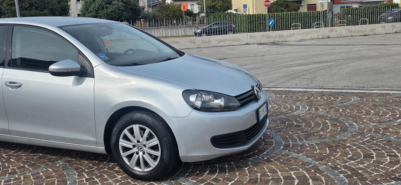 Volkswagen Golf 1.6 TDI DPF 5p. Highline