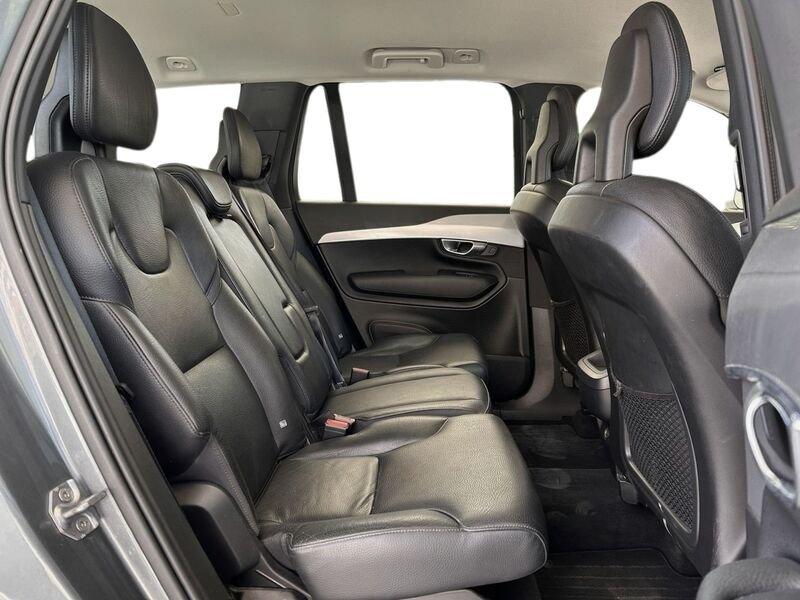 Volvo XC90 D4 190 CV Automatica Momentum 7 Posti N1 Autocarro 5 Posti