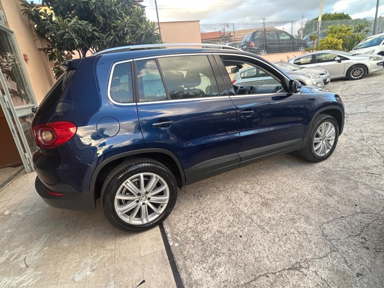 Volkswagen Tiguan 2.0 TDI DPF 4MOTION tiptronic Sport & Style