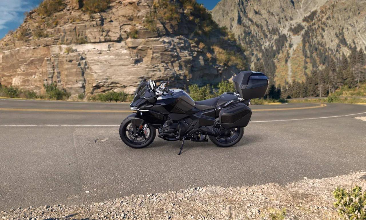 BMW R 1300 RT Triple Black
