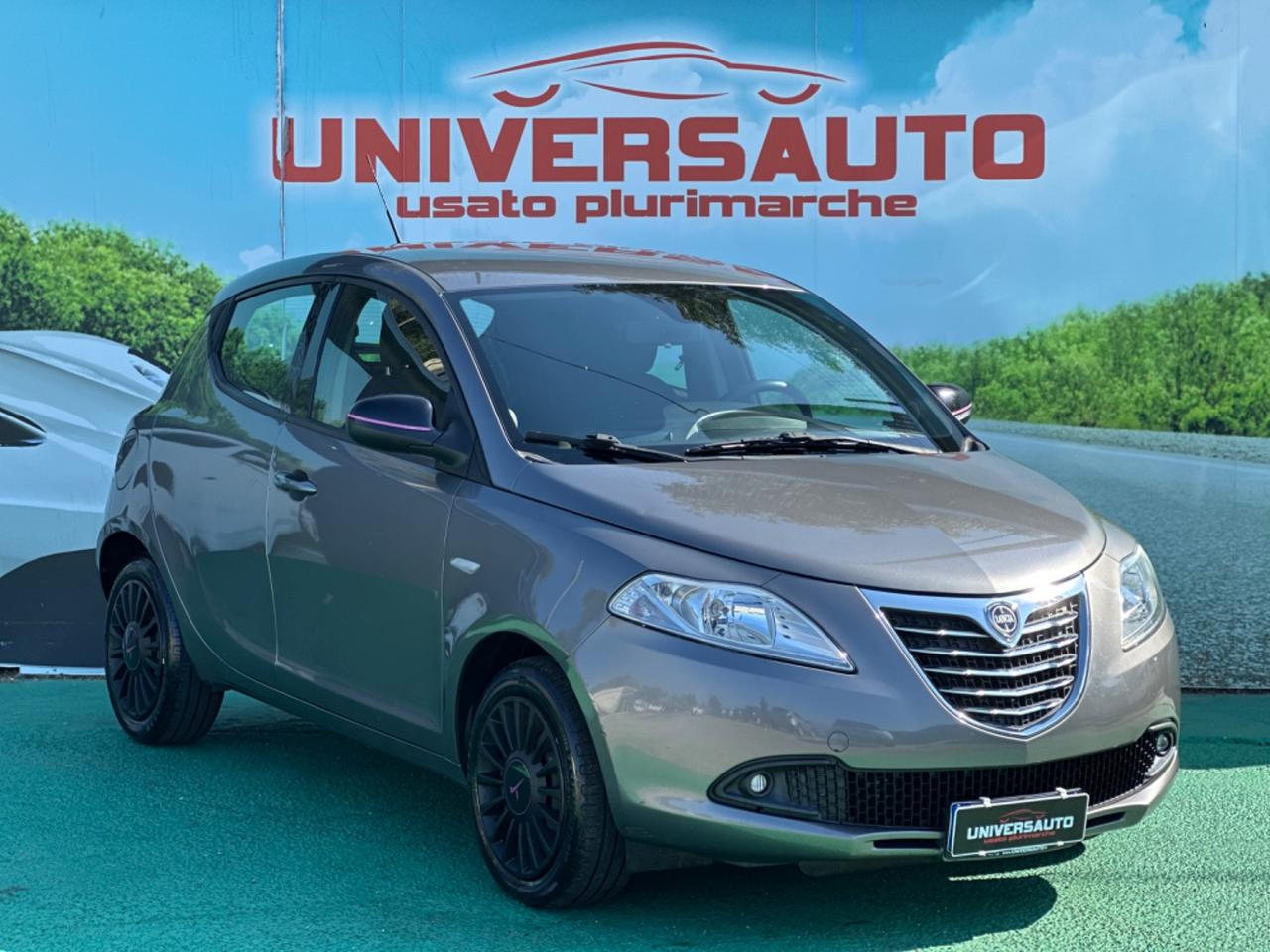 Lancia Ypsilon 1.3 MJT 95cv Elefantino 2013