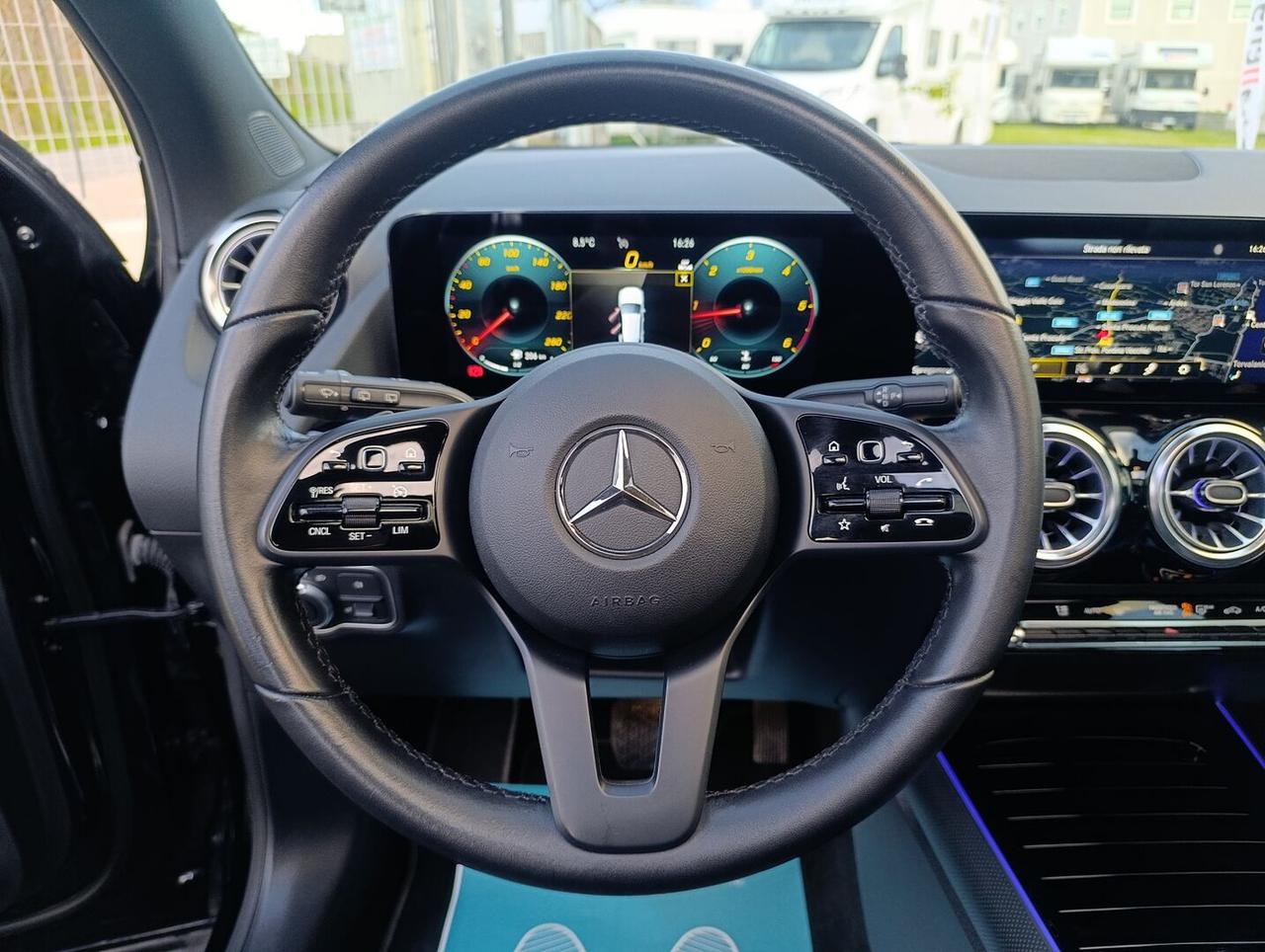 Mercedes Classe GLA 180 d Premium Tettuccio Apribile