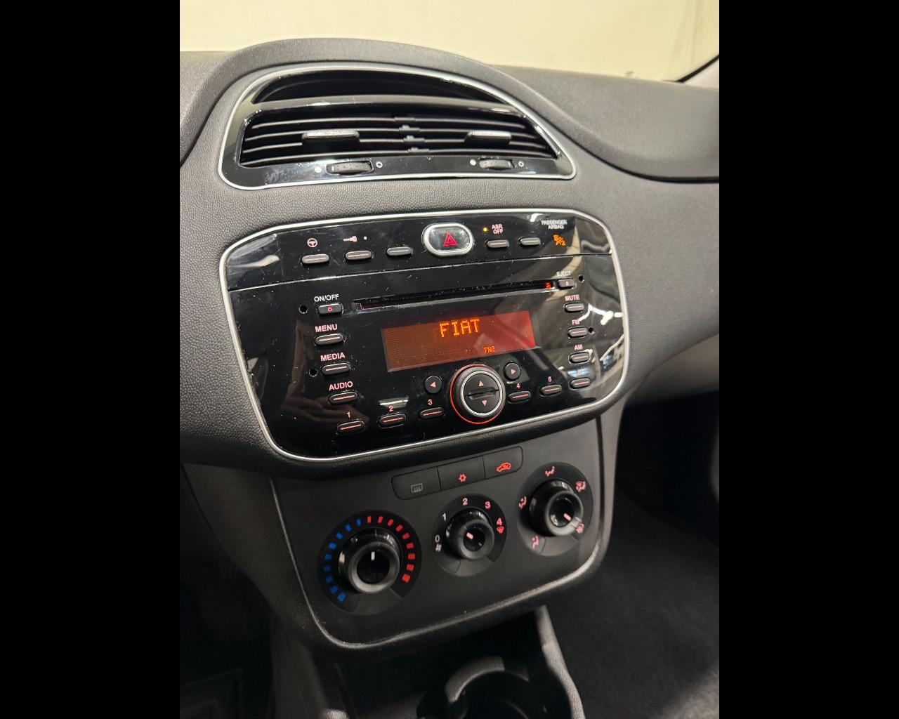 FIAT PUNTO 1.2 LOUNGE