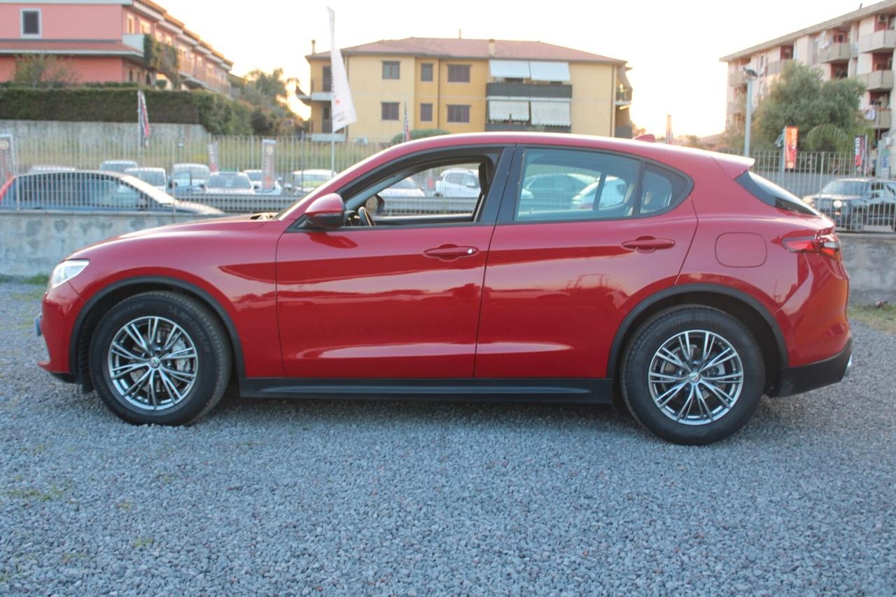Alfa Romeo Stelvio Tua A SOLI 292€ al mese Anticipo Zero