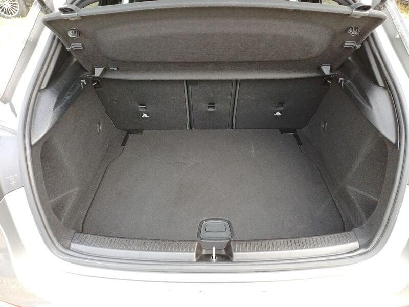 Mercedes-Benz Classe A A 180 d Progressive Advanced NIGHT-PACK