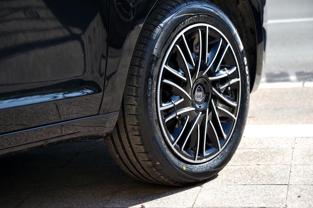 Lancia Ypsilon 1.0 HYBRID 70CV GOLD **PREZZO REALE**KM19000 VERI