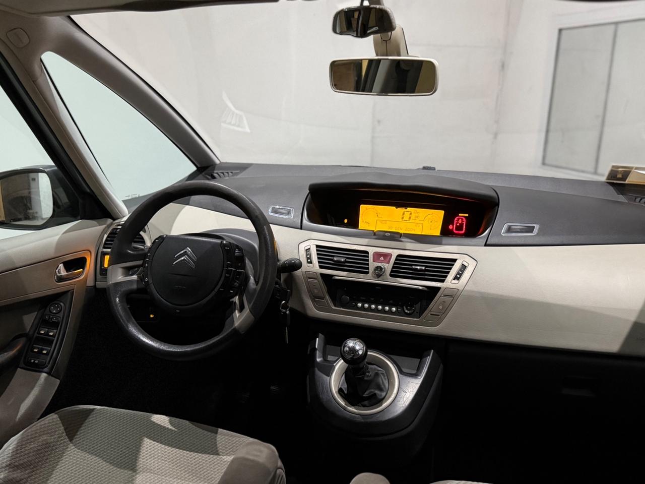 Citroen C4 Picasso 1.6 HDI ELEGANCE Per Neopatentati