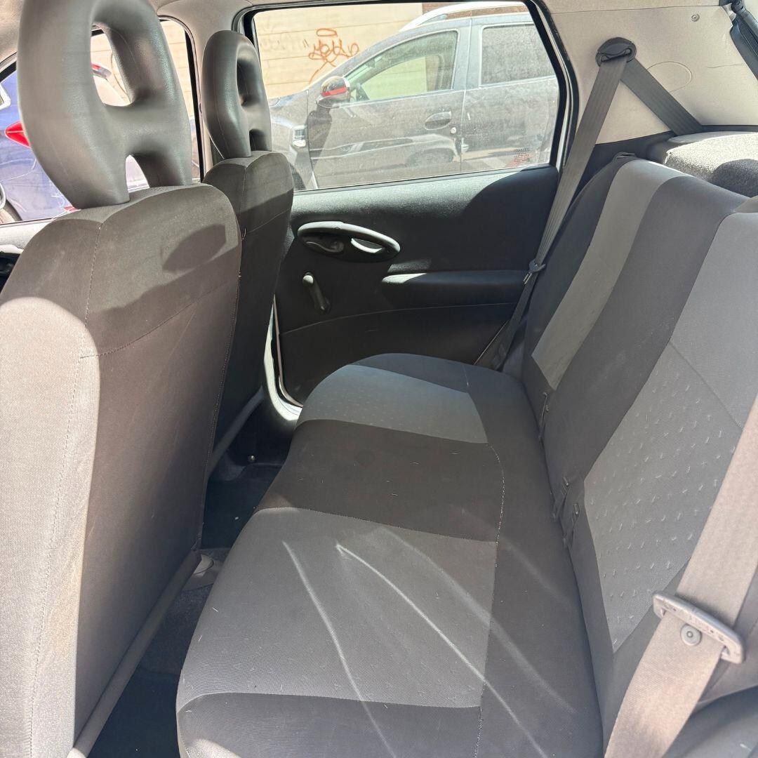 Fiat Punto 1.2 5 porte Active Natural Power