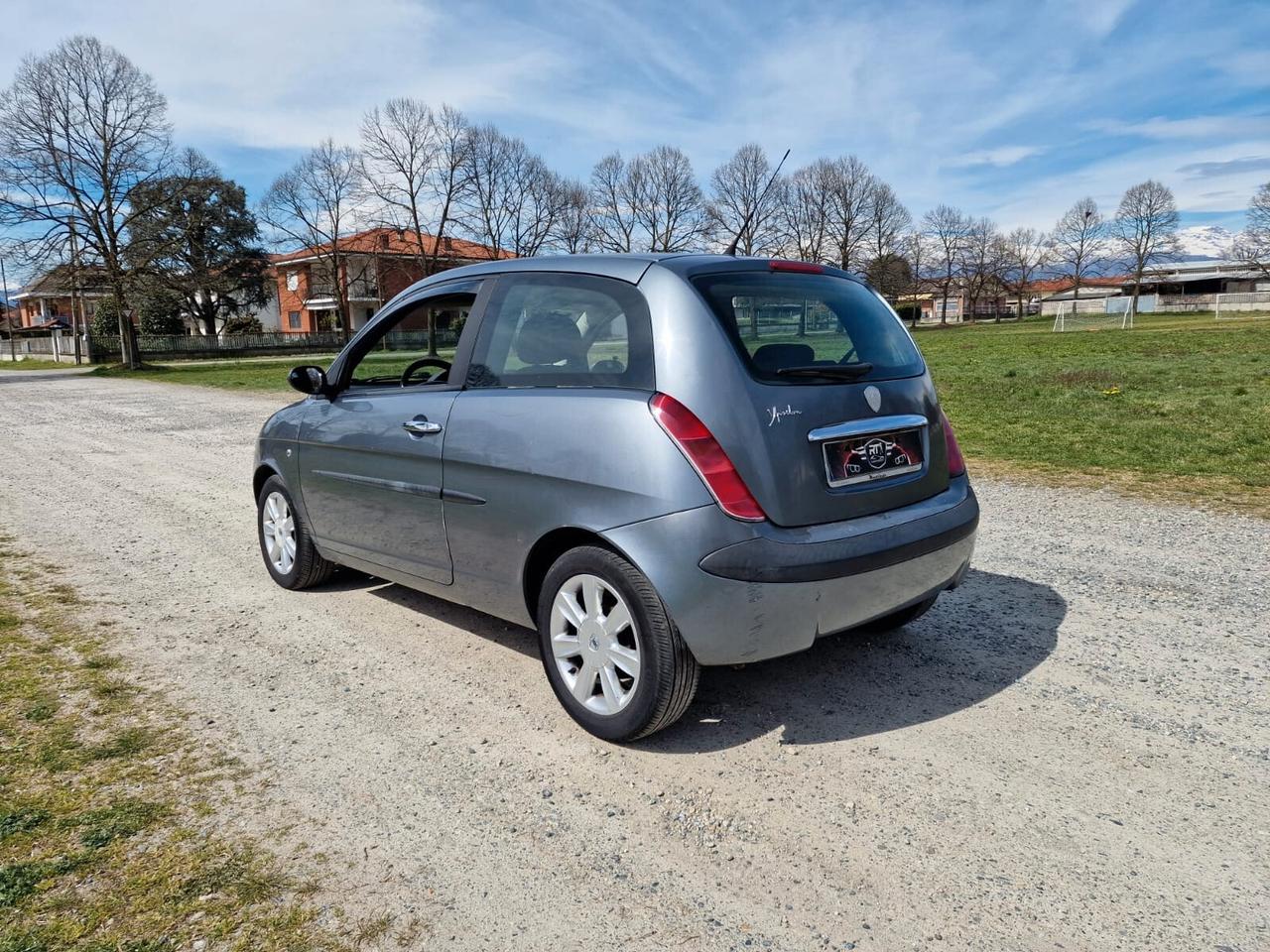 Lancia Ypsilon 1.2 60cv motore Fire motore con solo 45mila km i