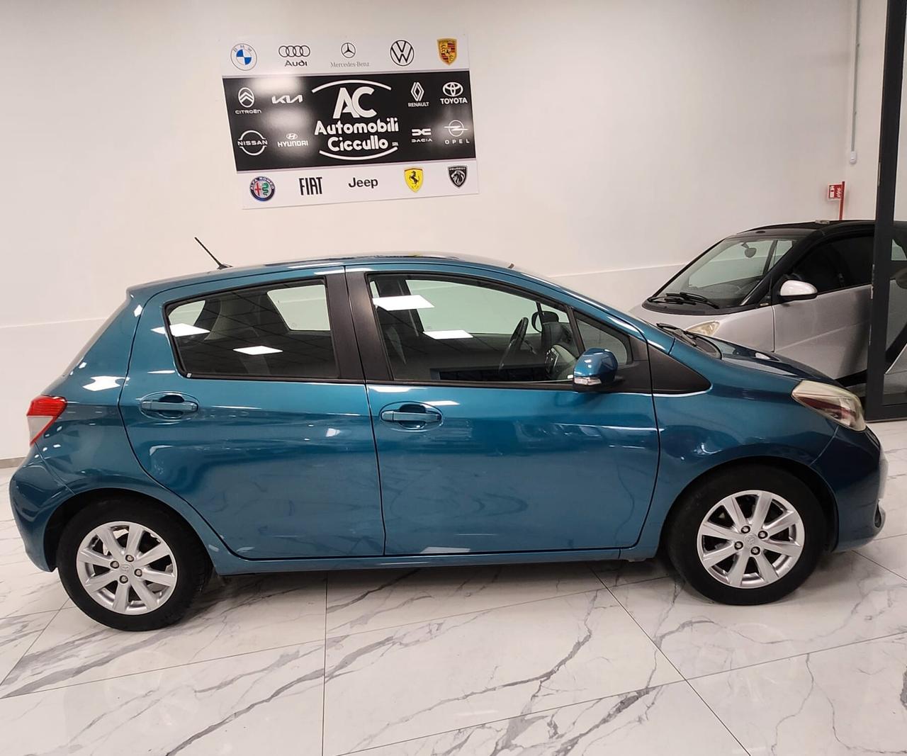 Toyota Yaris 1.3 5 porte Lounge