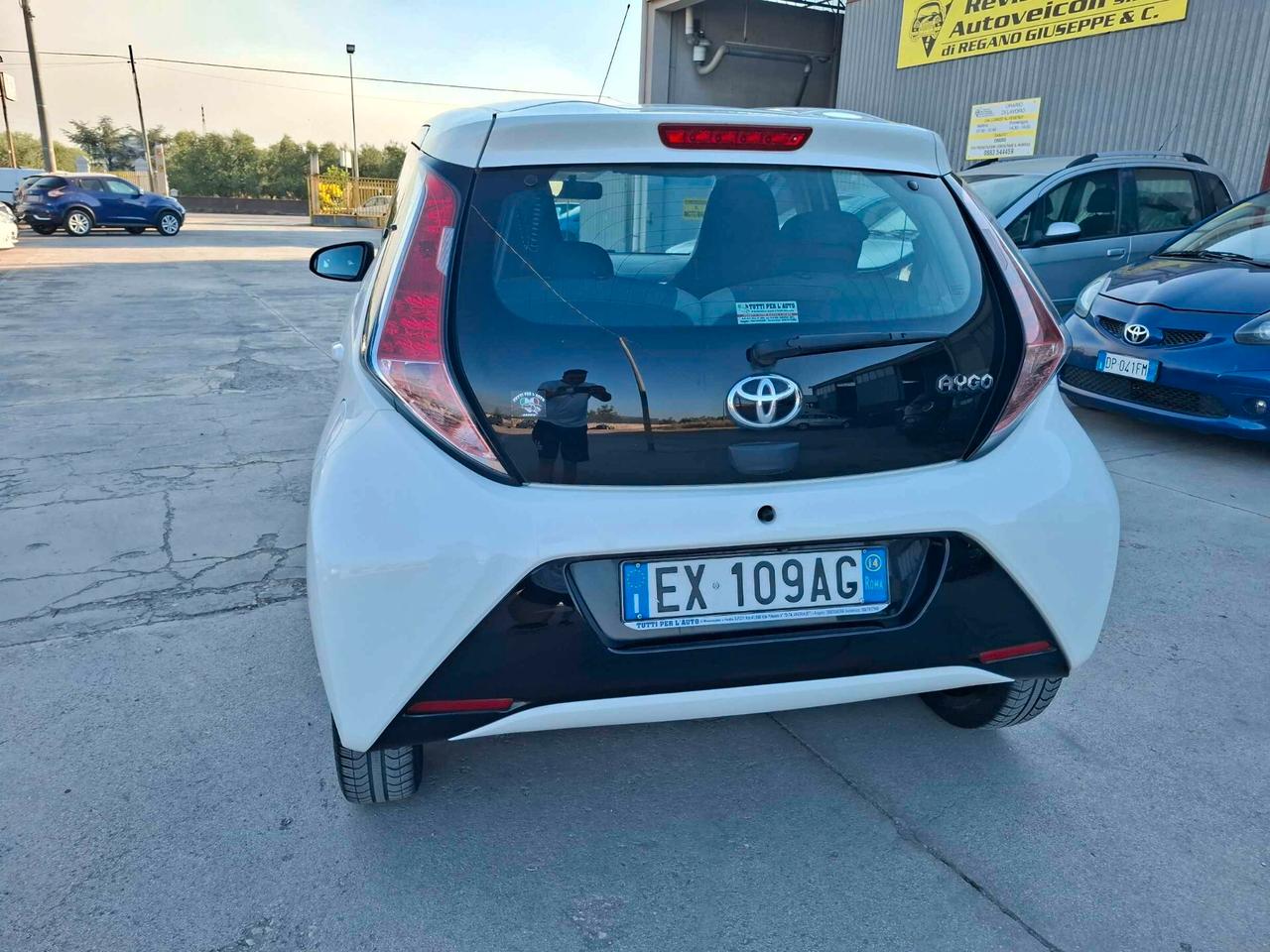 Toyota Aygo 1.0 BENZINA - 2014 AUTOMATICA !!!!!!!!