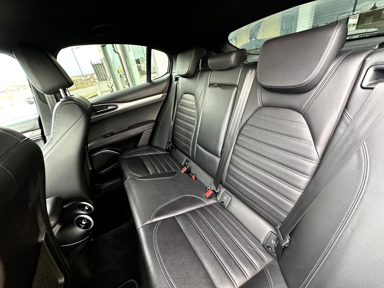 Alfa Romeo Stelvio 2.0 Turbo 280 CV AT8 Q4 Veloce