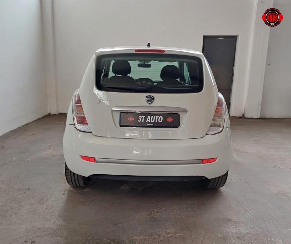 Lancia Ypsilon 1.4 argento ecochic GPL