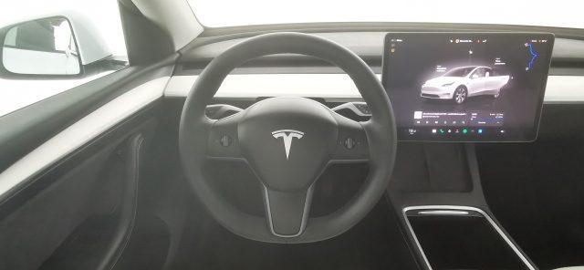 TESLA Model Y RWD