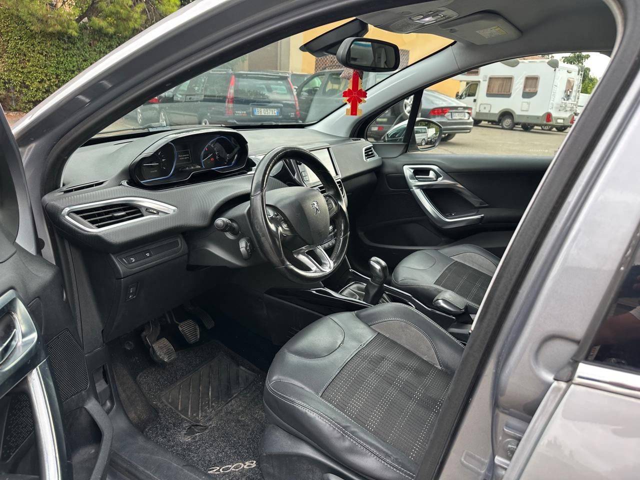 Peugeot 2008 PureTech Turbo 110 S&S Black Matt
