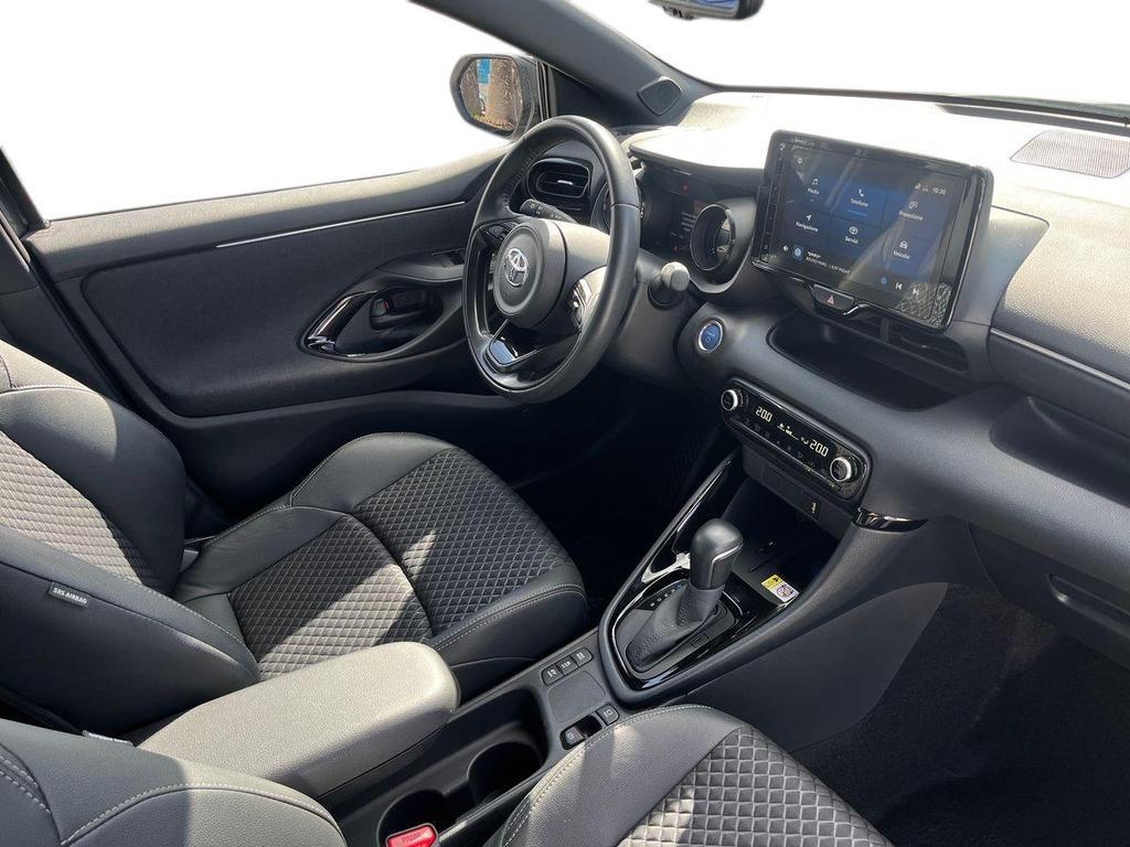 Toyota Yaris 1.5 hybrid Lounge