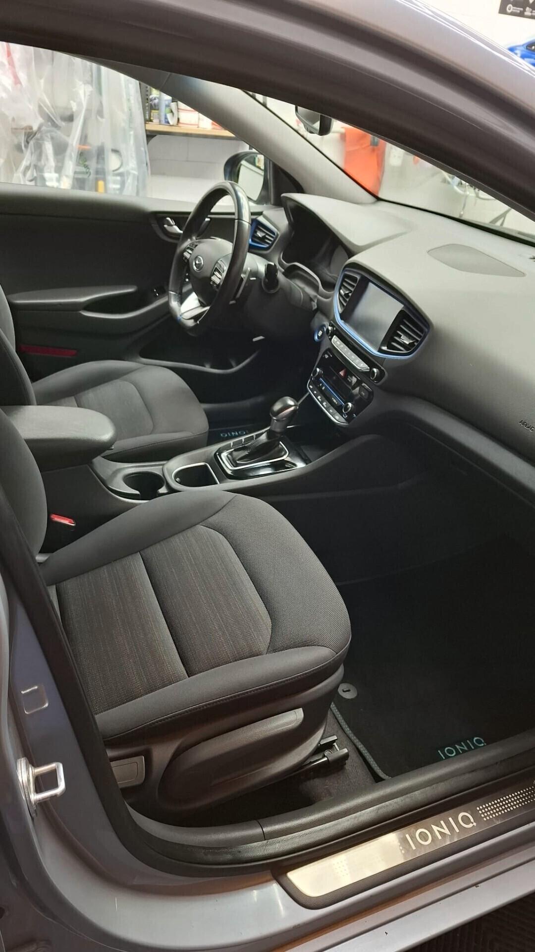 HYUNDAI IONIQ 1.6 € 13500 SENZA VINCOLI DI FINANZIAMENTO