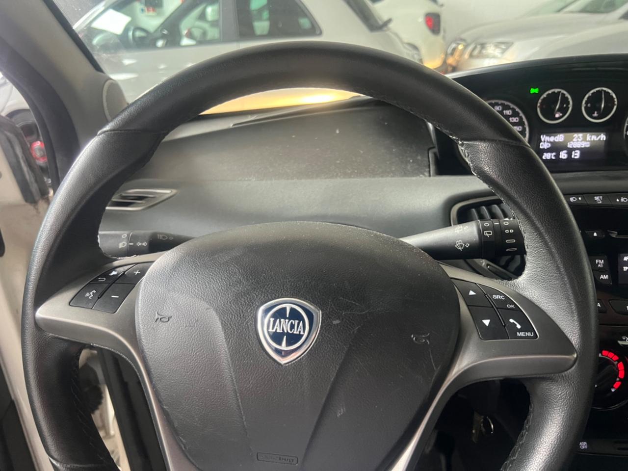 Lancia Ypsilon 1.2 69 CV Elle 12 mila km solo