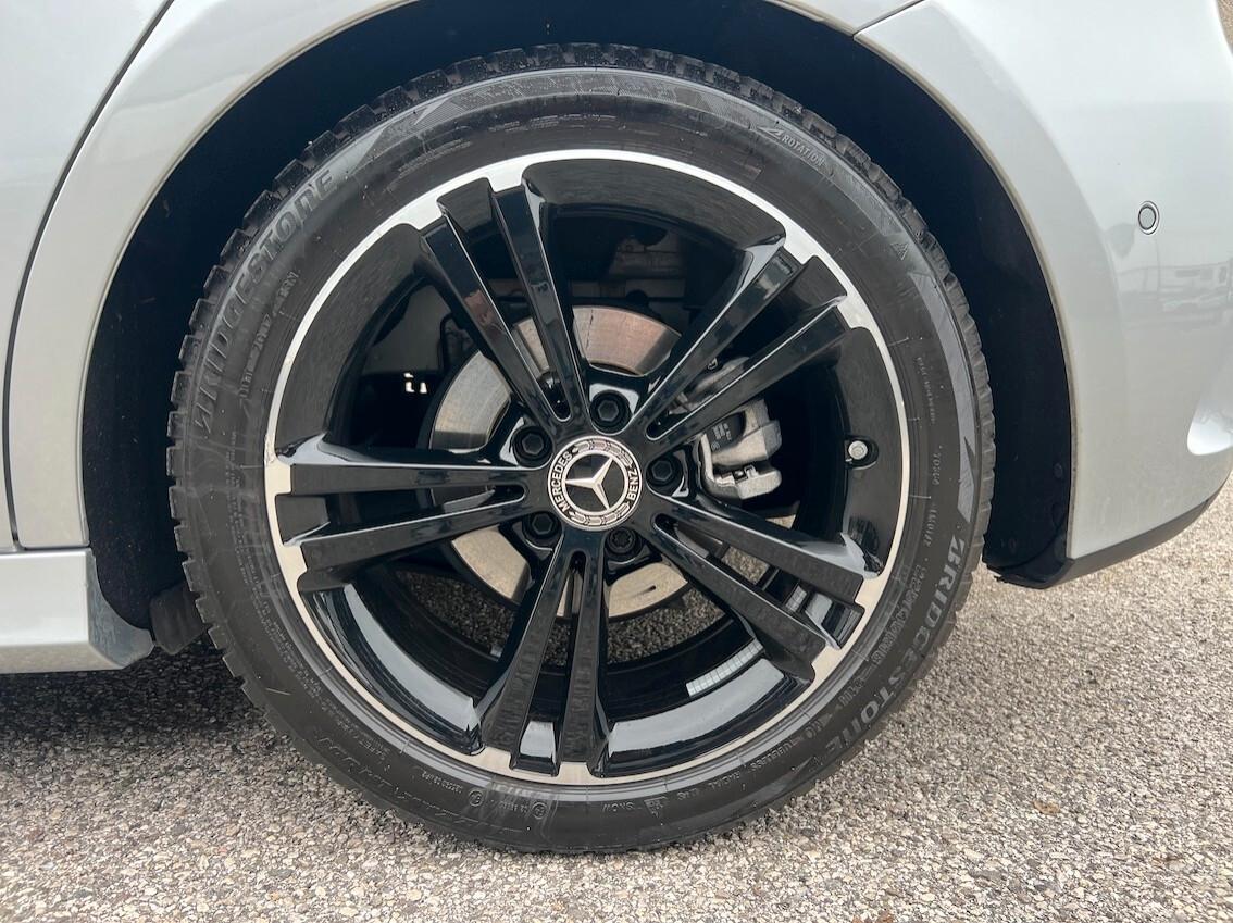 Mercedes-Benz A 180 d AMG Line Premium Plus Night Edition Tetto Apr.