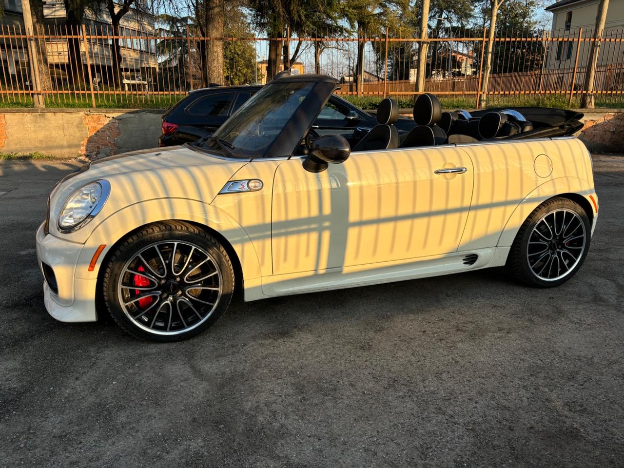 Mini Mini Cooper S Cabrio JOHN COOPER WORKS