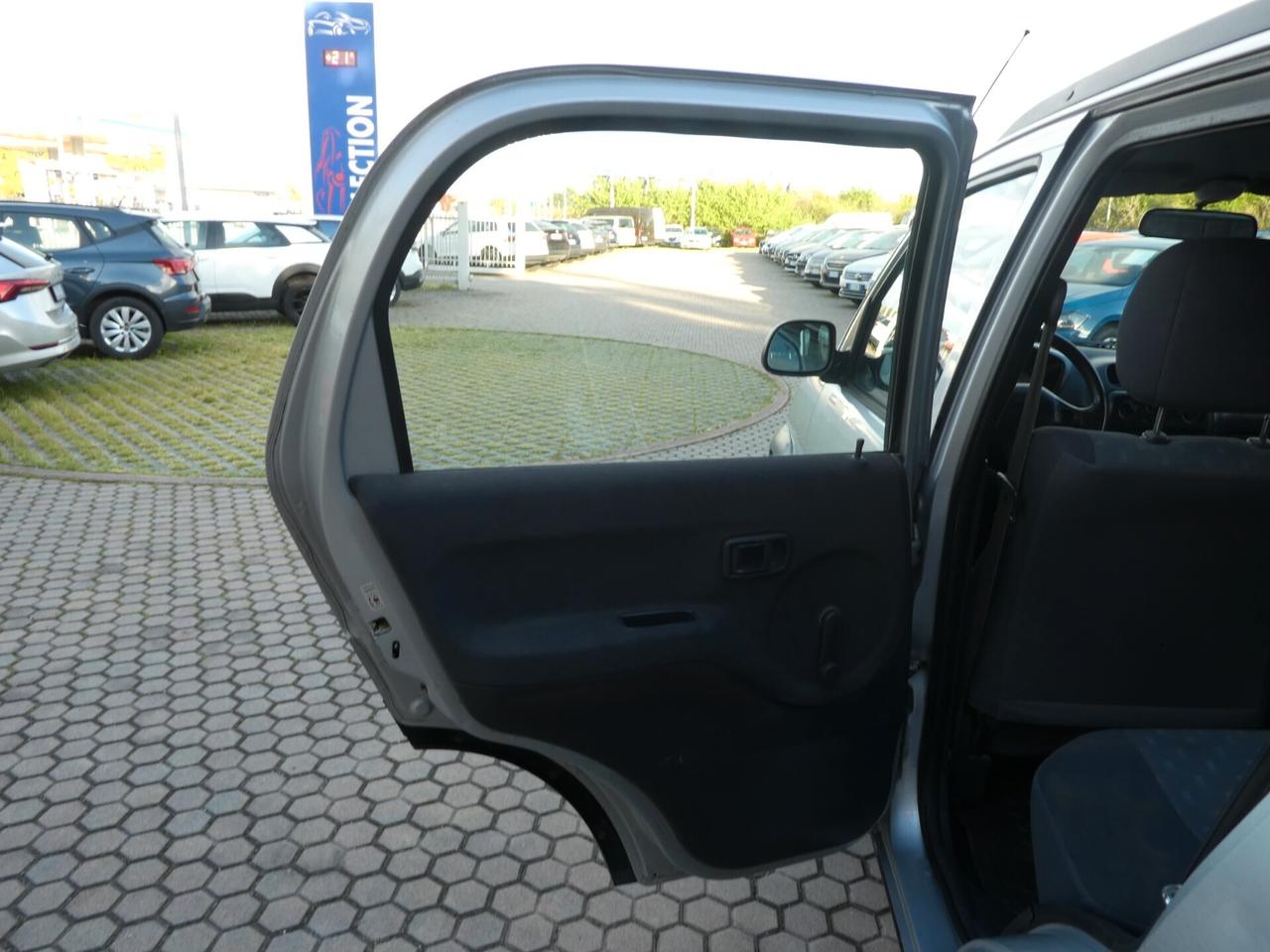 Daihatsu Terios 1.3i 16V cat 4WD SX OK NEOPATENTATI