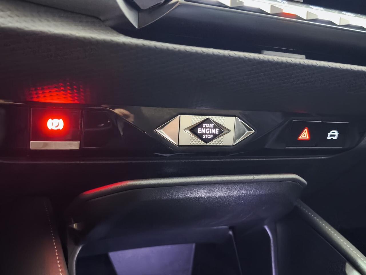 DS4 4 BlueHDi 130 aut. Bastille Business