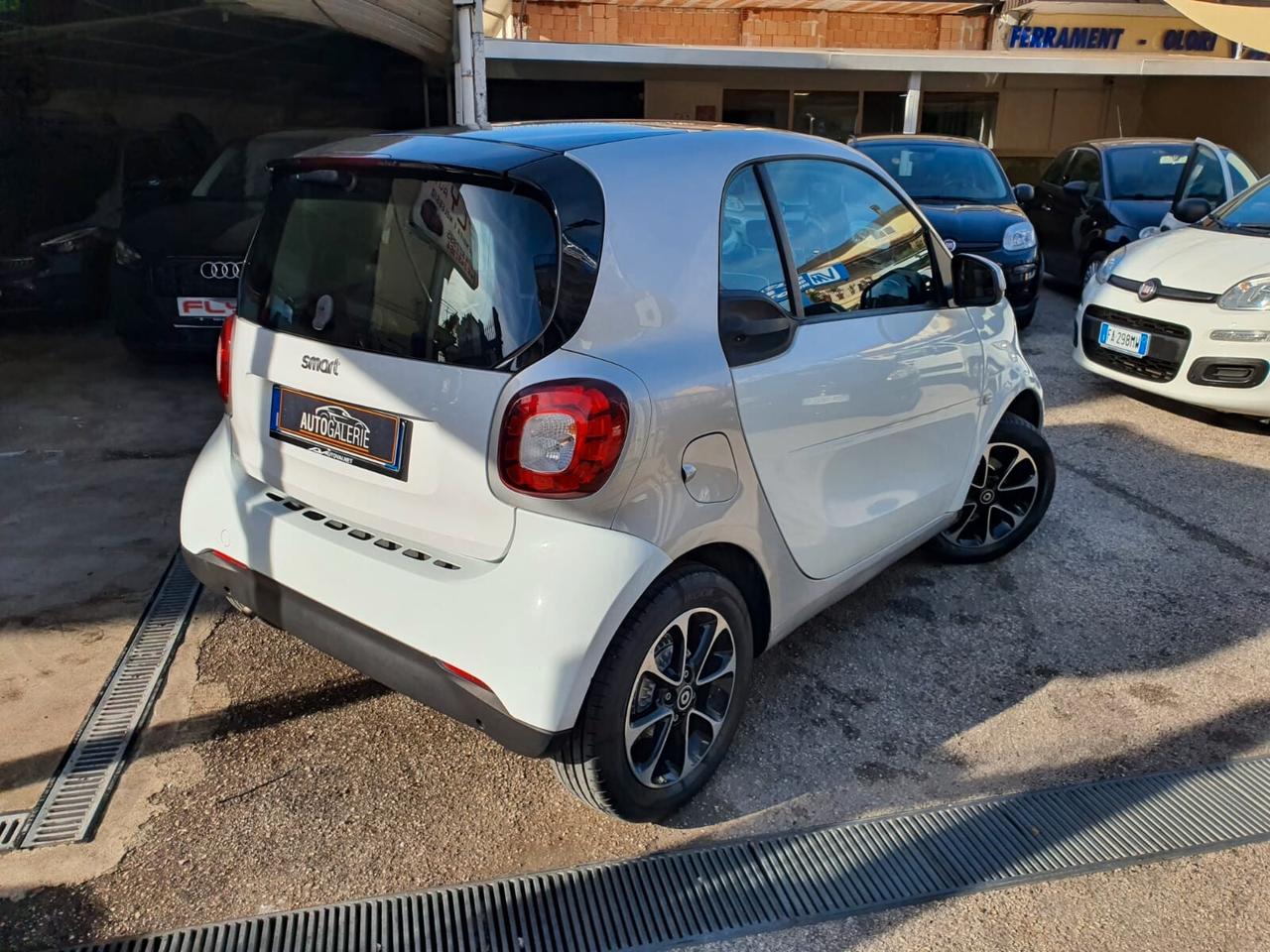 Smart ForTwo 1.0 71cvAUTOMATICA/LED/TETTO
