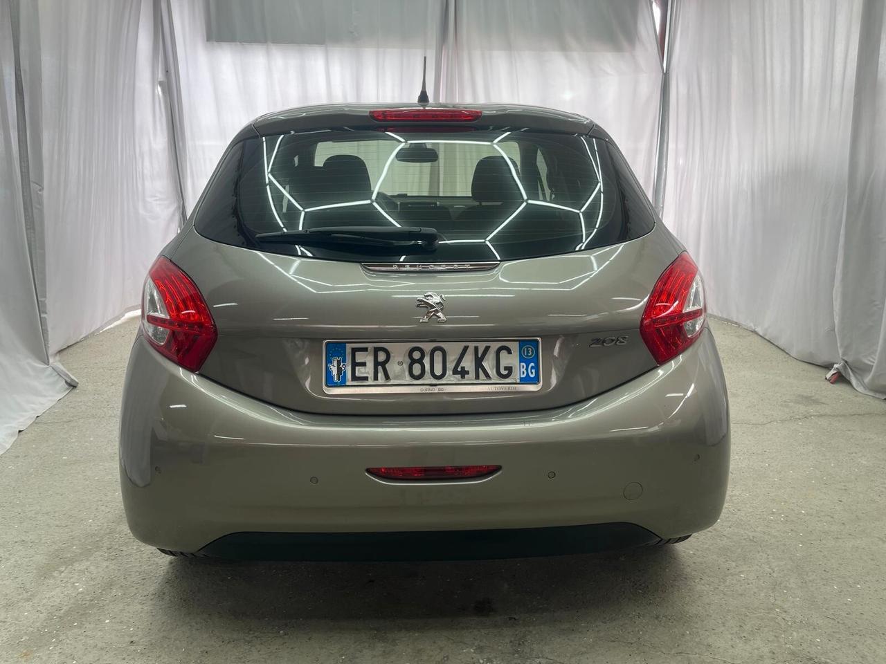 Peugeot 208 ALLURE 1.2 BENZINA 5 PORTE FINANZIABILE SENZA BUSTA