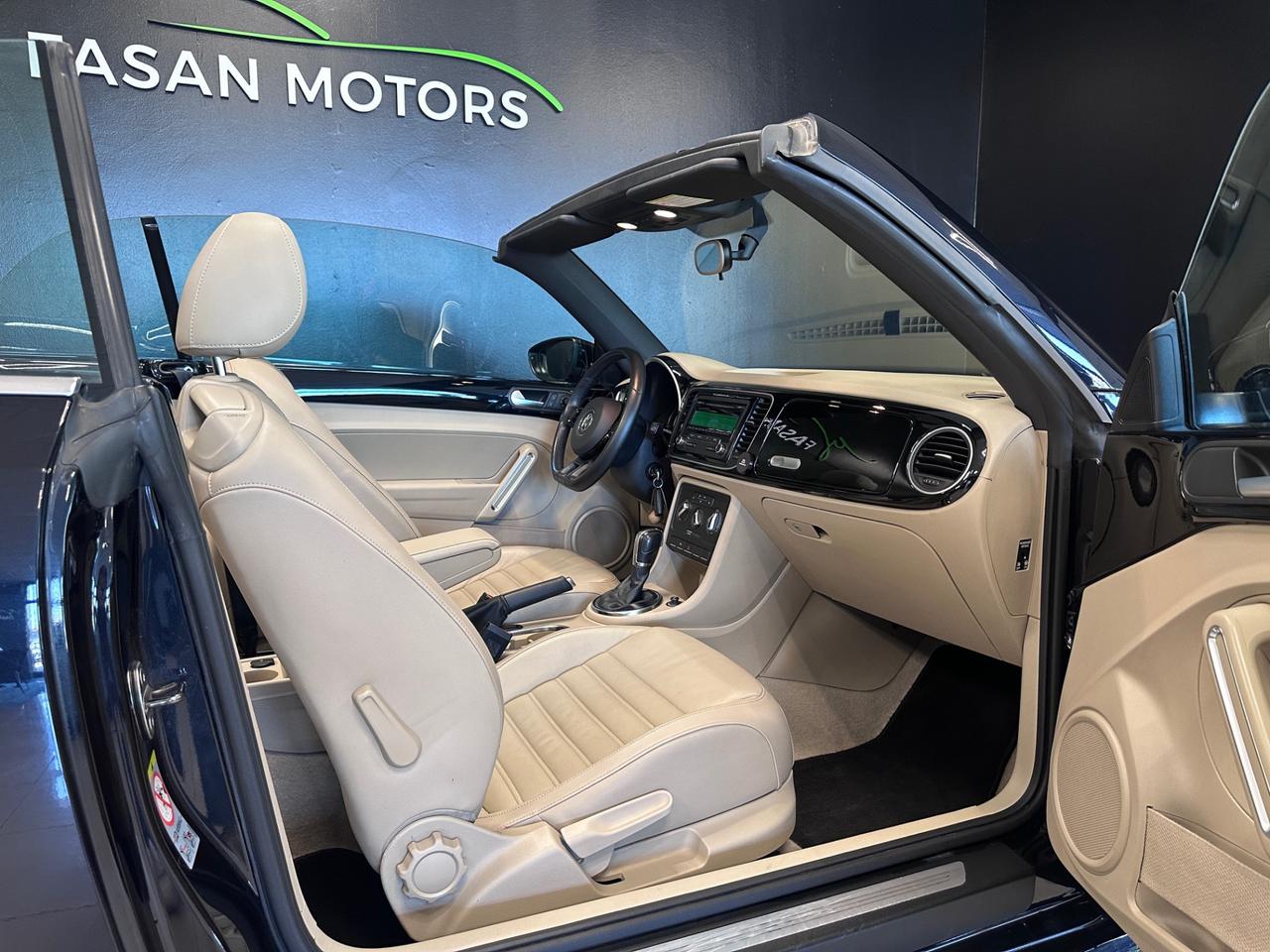 Volkswagen Maggiolino Cabrio 1.6 tdi Design 105cv dsg