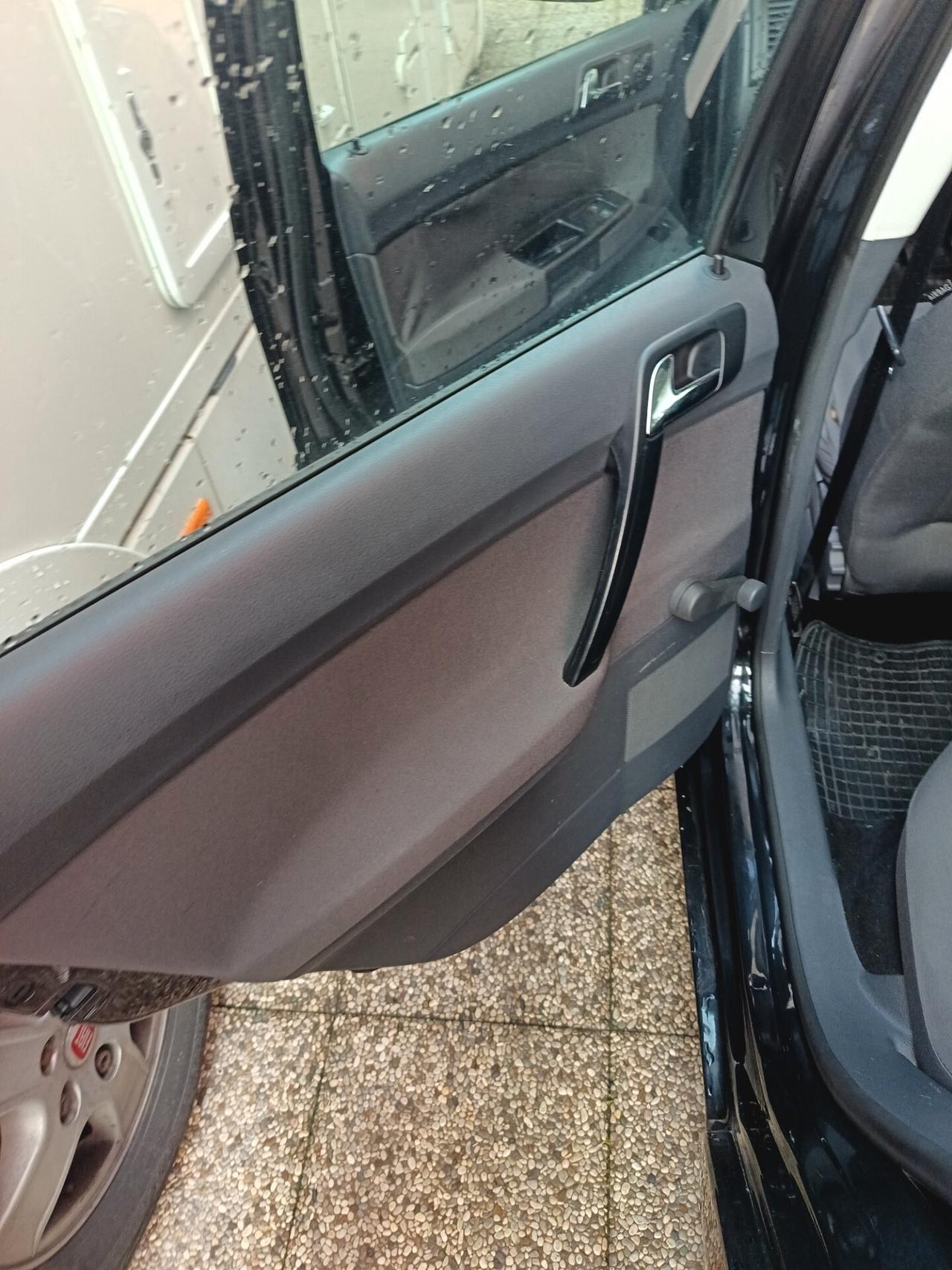 Volkswagen Polo 1.2/64CV 12V 5p. Comfortline
