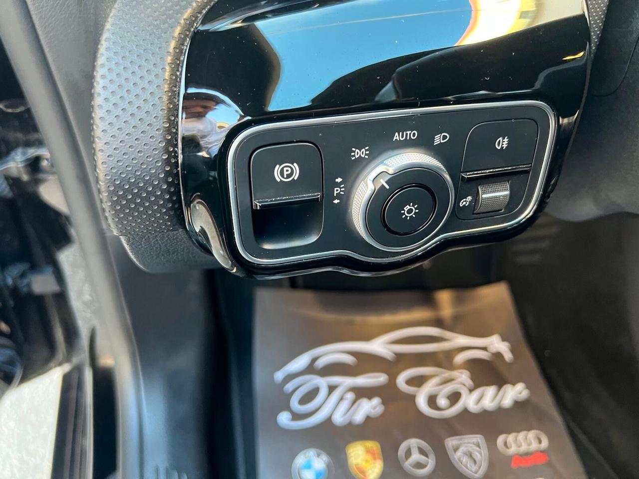 MERCEDES CLA 220D SHOOTING BRAKE PREMIUM 2.0 190CV PELLE NAVI CAM ANNO 2020