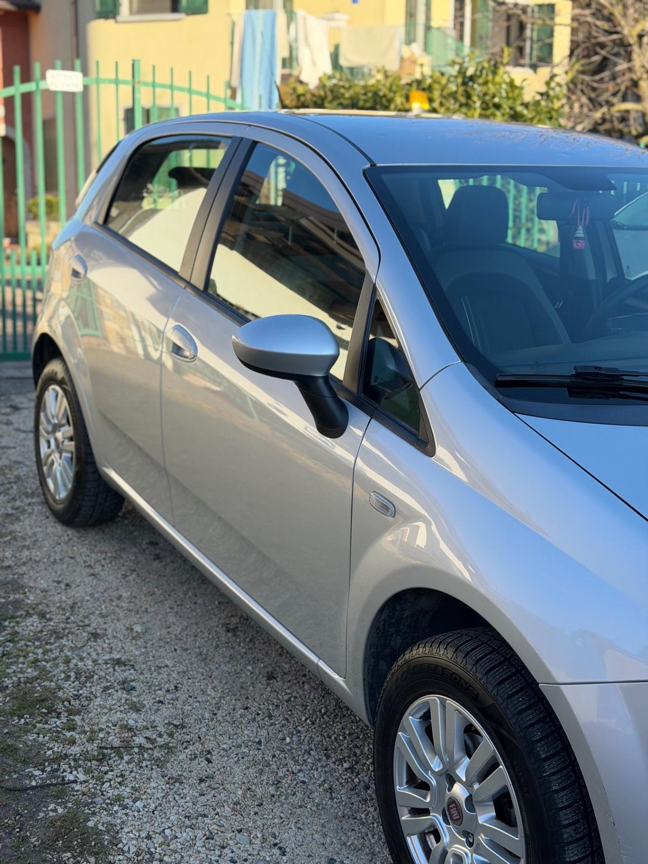 Fiat PUNTO 1.4 8V 5P EASYPOWER STREET NEOPAT