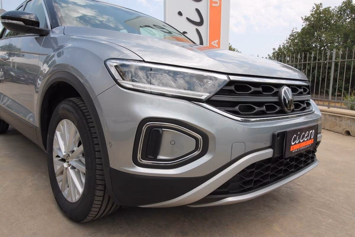 Volkswagen T-Roc 2.0 TDI 150 CV DSG Life26.000km|2025