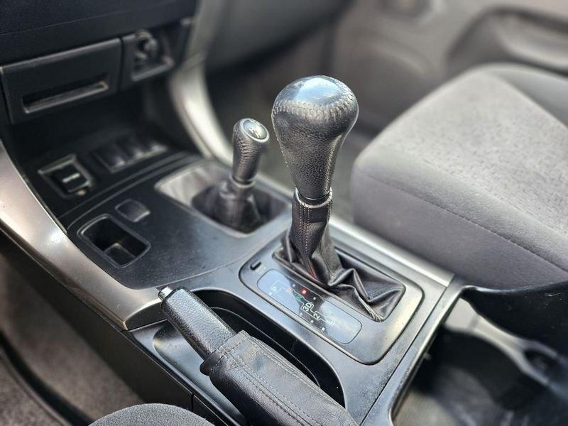 Toyota Land Cruiser Land Cruiser 5p 3.0 d4-d auto