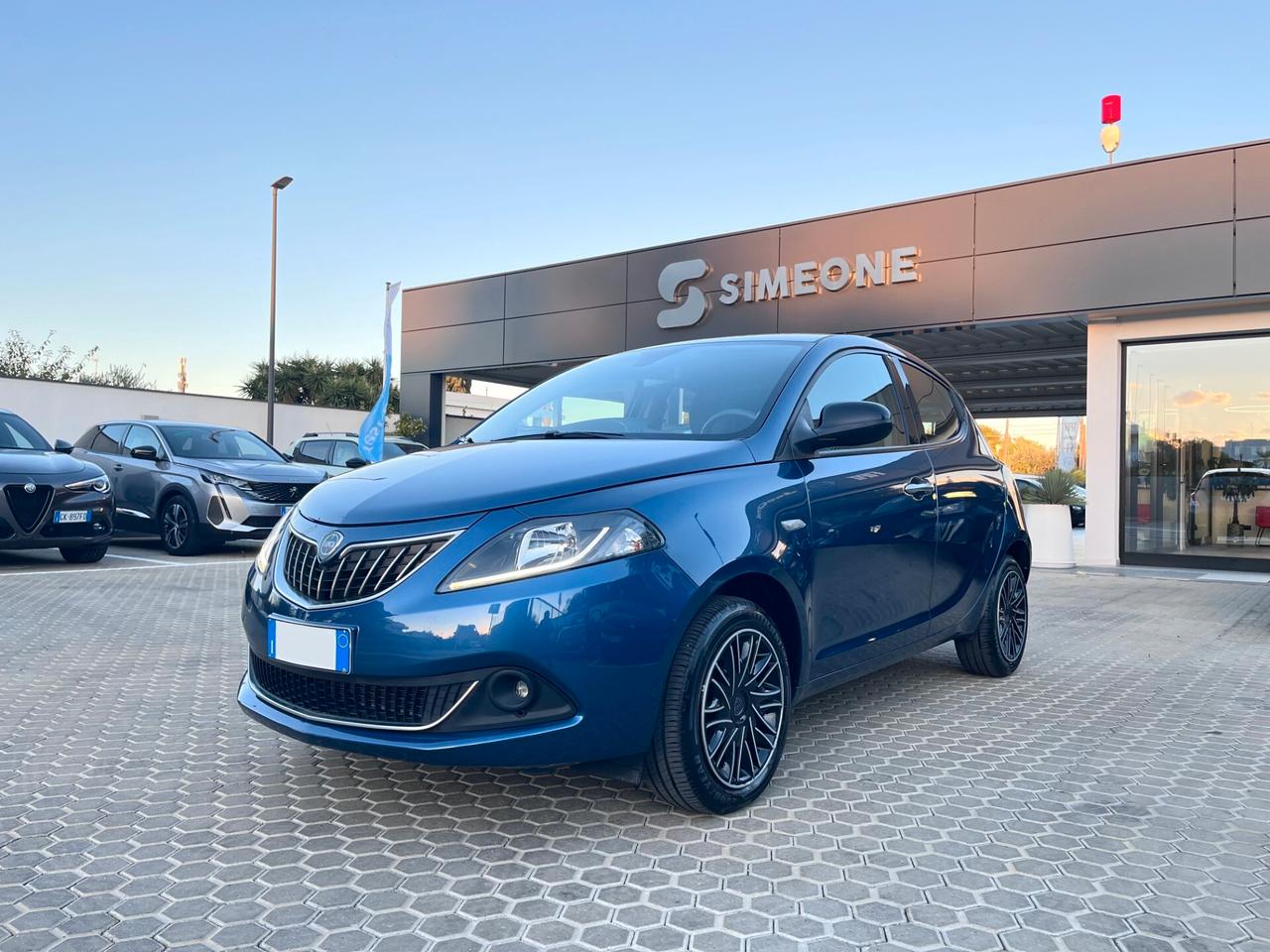 Lancia Ypsilon 1.0 FireFly 5 porte S&S Hybrid Gold