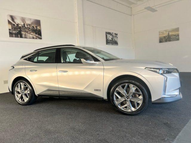 DS AUTOMOBILES DS 4 E-Tense 225 Cross Trocadero plug-in